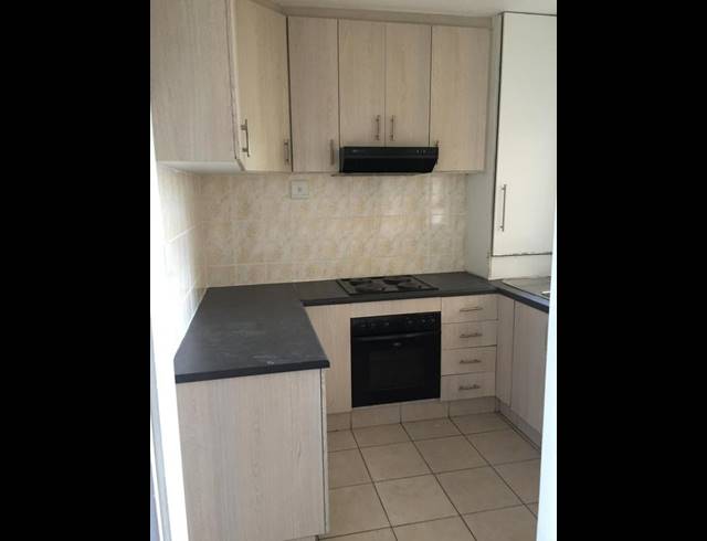 1 BEDROOM PROPERTY TO RENT IN ESPLANADE